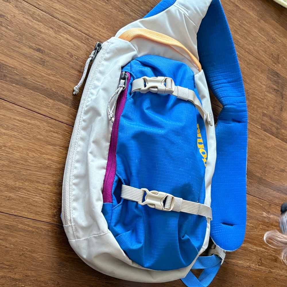 Patagonia Atom 8L Sling Bag - Picture 2 of 12